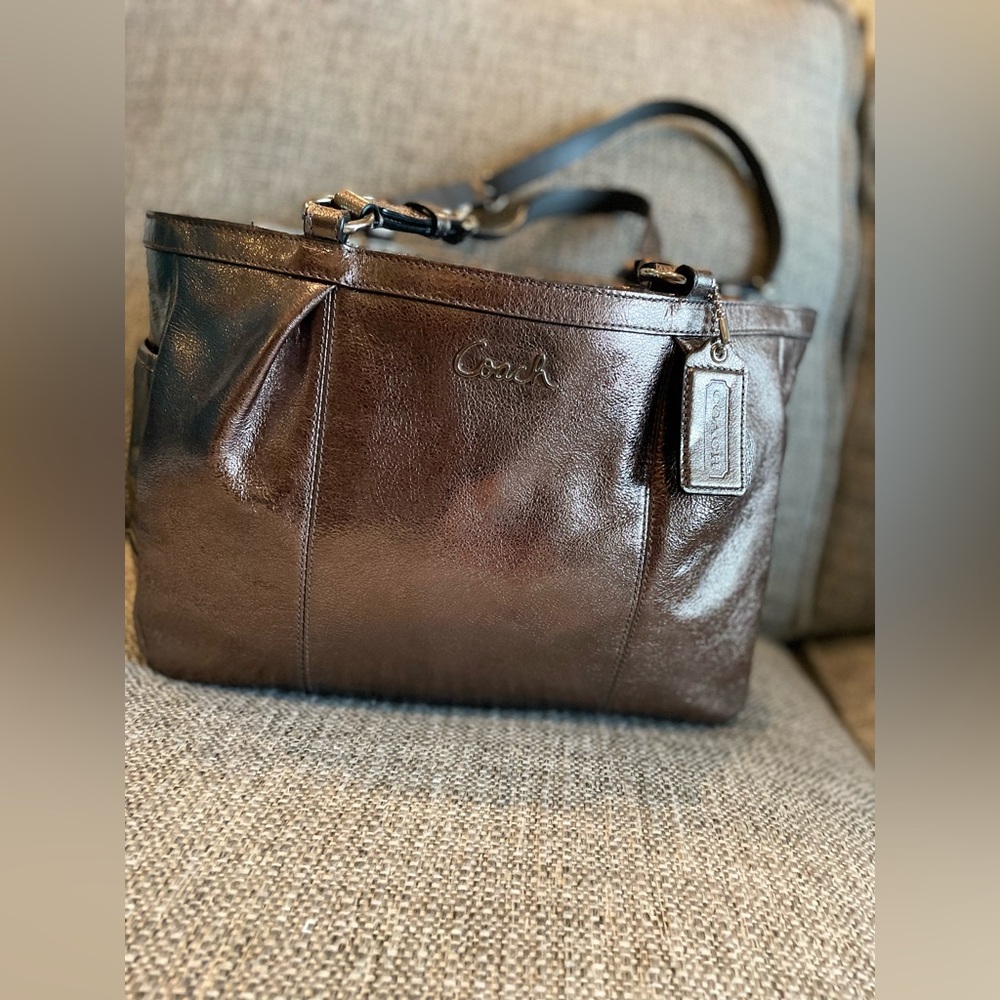 Authentic Coach Metallic Silver Medium Easy West Tote